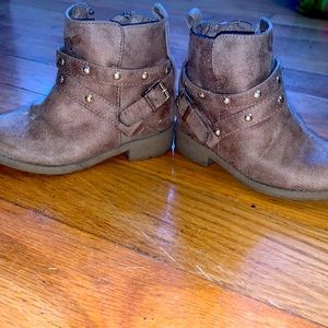 Mia tan booties 🤎